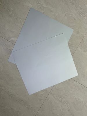 แผ่นพิมพ์ CTP แบบไร้กระบวนการ ระยะการพิมพ์นาน แผ่นสีขาว อายุการใช้งาน 20 เดือน