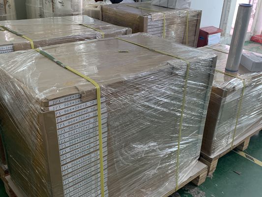 แผ่น CTP ไม่ผ่านการแปรรูปที่มีระยะเวลาการใช้งาน 18 เดือนและเวลาการผลิต 22-25s สําหรับการวางแผ่นความร้อนใด ๆ